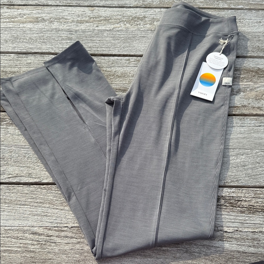 Vuori Lux Rib Split Bootcut Flare Legging Grey Women's Extra Large (XL) NWT